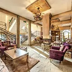 Royal Valentina Castle Bed & Breakfast