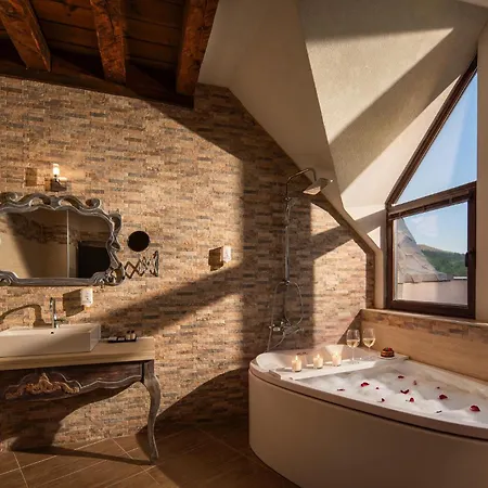 Royal Valentina Castle Bed & Breakfast