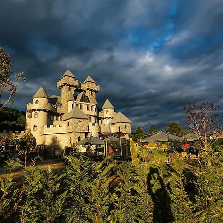 Panzió Royal Valentina Castle