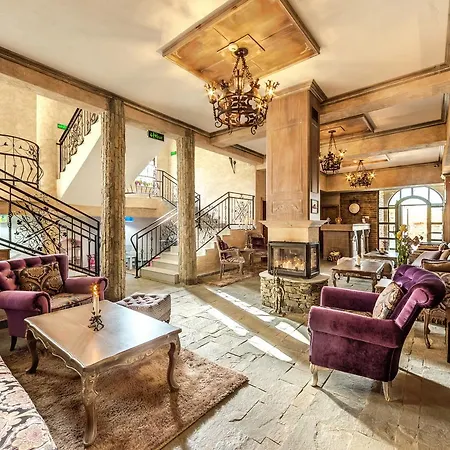 Royal Valentina Castle B&B