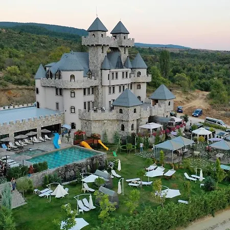 Nocleg ze śniadaniem Royal Valentina Castle 4*