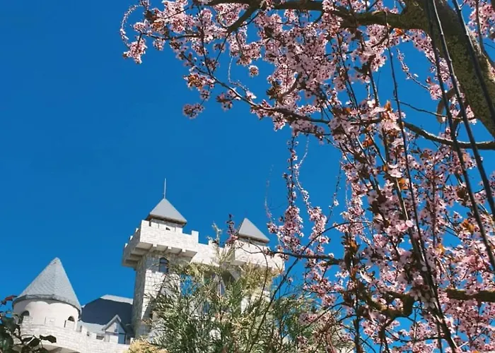 Royal Valentina Castle Nocleg ze śniadaniem